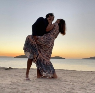 Evelyn Sharma posts pics from honeymoon | Evelyn Sharma posts pics from honeymoon