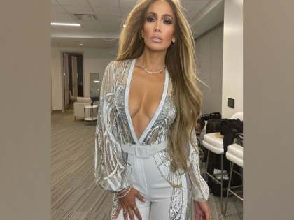 JLO shares stunning BTS pictures from 'Vax Live concert by Global Citizen' | JLO shares stunning BTS pictures from 'Vax Live concert by Global Citizen'