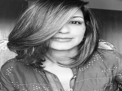 Sonali Bendre misses her curly hair, on 'good hair day' | Sonali Bendre misses her curly hair, on 'good hair day'