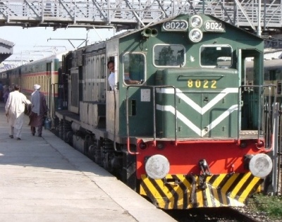 Pakistan Railways chugs to a halt after China waves red flag | Pakistan Railways chugs to a halt after China waves red flag