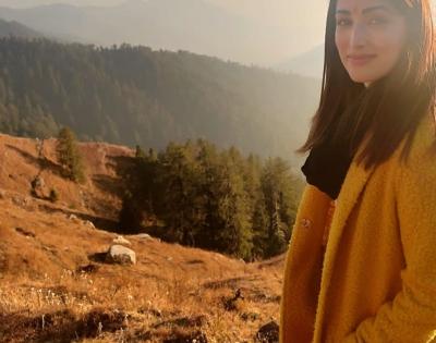 Yami Gautam shoots in the '1942: A Love Story' bungalow | Yami Gautam shoots in the '1942: A Love Story' bungalow Yami Gautam shoots in the '1942: A Love Story' bungalow | Yami Gautam shoots in the '1942: A Love Story' bungalow