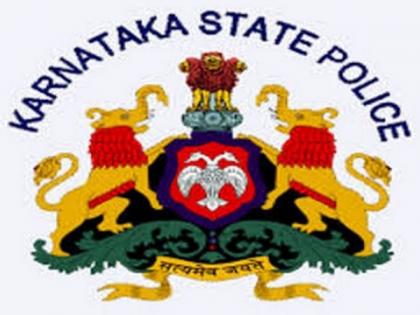 Bengaluru: Couple arrested for stealing traffic signal batteries | Bengaluru: Couple arrested for stealing traffic signal batteries Bengaluru: Couple arrested for stealing traffic signal batteries | Bengaluru: Couple arrested for stealing traffic signal batteries