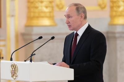 Putin signs law granting cabinet powers to declare emergency | Putin signs law granting cabinet powers to declare emergency