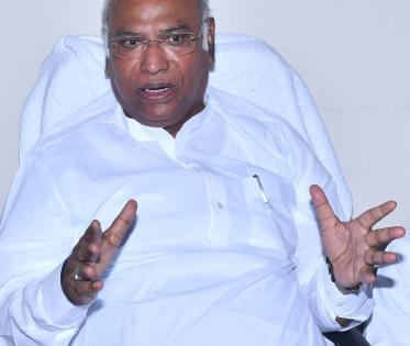 Kharge quizzed by ED during search operation in National Herald case | Kharge quizzed by ED during search operation in National Herald case