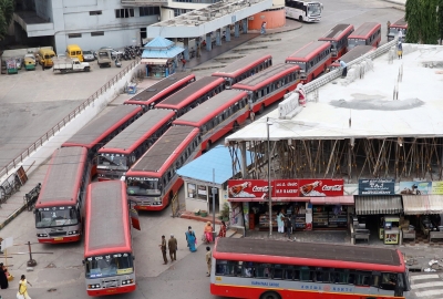 K'taka resumes bus services to Kerala from Monday | K'taka resumes bus services to Kerala from Monday