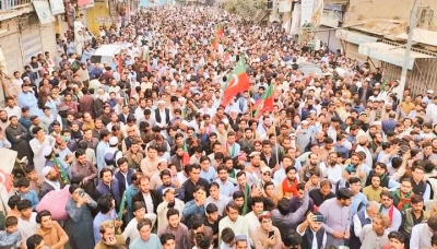 Countrywide protests begin in Pakistan after Imran's assassination attempt | Countrywide protests begin in Pakistan after Imran's assassination attempt