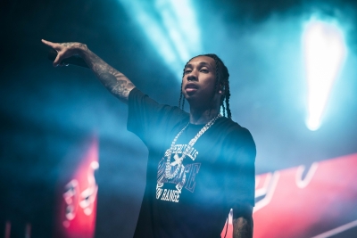 Crowd does 'Macarena’ as Tyga gives ‘Taste’ of ‘Ice Cream Man’ at Vh1 Supersonic | Crowd does 'Macarena’ as Tyga gives ‘Taste’ of ‘Ice Cream Man’ at Vh1 Supersonic