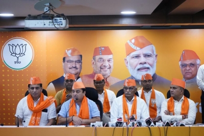 Gujarat: Congress leader quits as MLA, joins BJP | Gujarat: Congress leader quits as MLA, joins BJP Gujarat: Congress leader quits as MLA, joins BJP | Gujarat: Congress leader quits as MLA, joins BJP