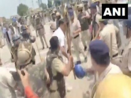 Haryana: Surajpur Toll Plaza blocked after farmers lathicharged in Karnal | Haryana: Surajpur Toll Plaza blocked after farmers lathicharged in Karnal