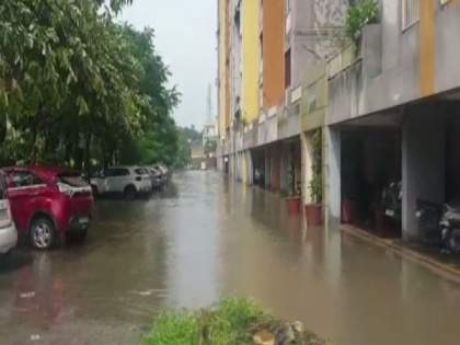 Ghaziabad residential colony gets inundated in heavy rains | Ghaziabad residential colony gets inundated in heavy rains