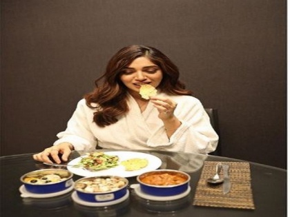 After Katrina Kaif, Bhumi Pednekar takes up 'What is in your Dabba' challenge | After Katrina Kaif, Bhumi Pednekar takes up 'What is in your Dabba' challenge