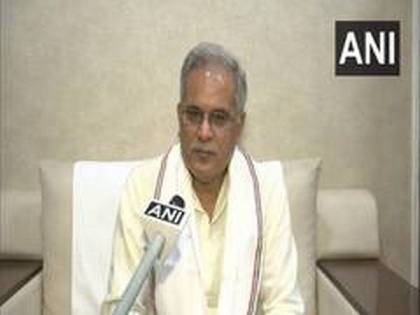 Make every possible arrangement for people in quarantine centers: CM Bhupesh Baghel to officials | Make every possible arrangement for people in quarantine centers: CM Bhupesh Baghel to officials