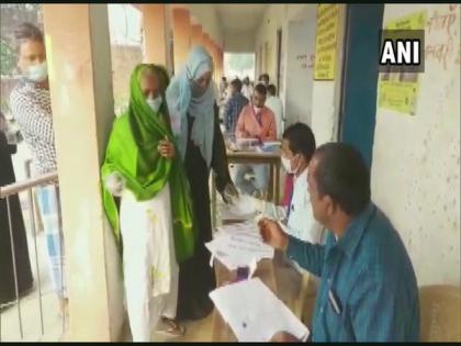 Bihar sees voter turnout of 21.83 pc till 1 pm in 2nd phase of Assembly elections | Bihar sees voter turnout of 21.83 pc till 1 pm in 2nd phase of Assembly elections Bihar sees voter turnout of 21.83 pc till 1 pm in 2nd phase of Assembly elections | Bihar sees voter turnout of 21.83 pc till 1 pm in 2nd phase of Assembly elections