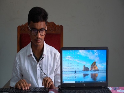 Haroon T K, Kerala's first visually impaired student to give SSLC examination using computer, scores A plus in all subjects | Haroon T K, Kerala's first visually impaired student to give SSLC examination using computer, scores A plus in all subjects