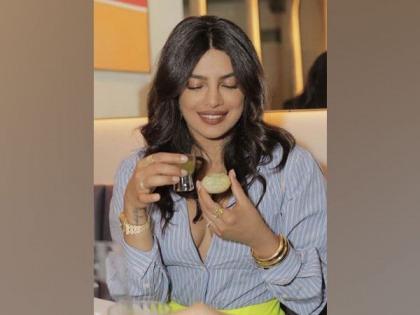 Priyanka Chopra gorges on Indian food at her new restaurant 'Sona' | Priyanka Chopra gorges on Indian food at her new restaurant 'Sona'