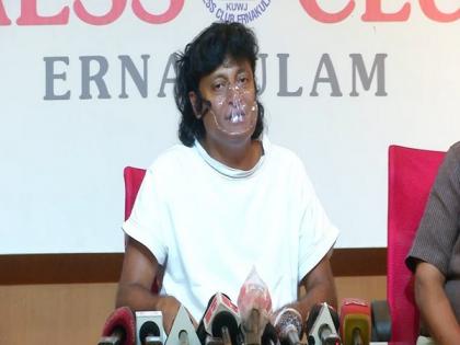 Kerala businessman Boby Chemmanur purchases property of couple who succumbed to burn injuries | Kerala businessman Boby Chemmanur purchases property of couple who succumbed to burn injuries Kerala businessman Boby Chemmanur purchases property of couple who succumbed to burn injuries | Kerala businessman Boby Chemmanur purchases property of couple who succumbed to burn injuries