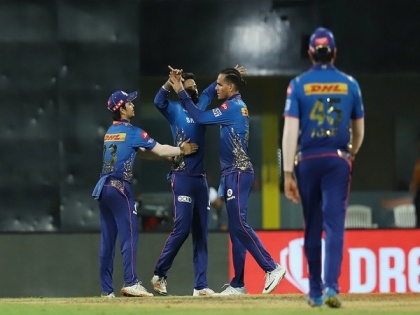 IPL 2021: Mumbai Indians given GPS watches by health department for quarantine period in Abu Dhabi | IPL 2021: Mumbai Indians given GPS watches by health department for quarantine period in Abu Dhabi