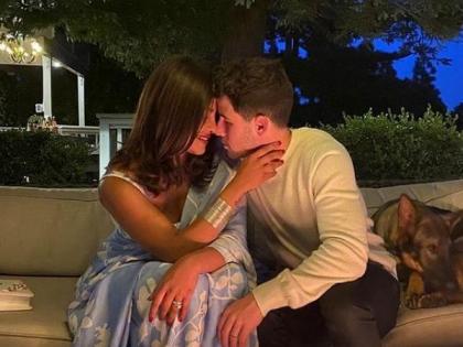 Nick Jonas shares adorable picture with Priyanka Chopra, says he is missing his 'heart' | Nick Jonas shares adorable picture with Priyanka Chopra, says he is missing his 'heart'
