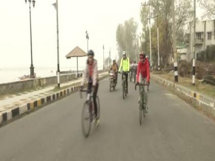 DG BSF flags off special cycle expedition from Kashmir to Kanyakumari | DG BSF flags off special cycle expedition from Kashmir to Kanyakumari DG BSF flags off special cycle expedition from Kashmir to Kanyakumari | DG BSF flags off special cycle expedition from Kashmir to Kanyakumari