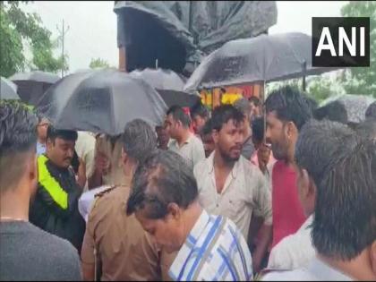 3 dead, 3 missing as car swept away in heavy rains in Maharashtra's Nagpur | 3 dead, 3 missing as car swept away in heavy rains in Maharashtra's Nagpur