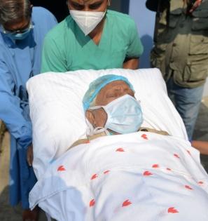 Ex-Bengal CM Buddhadeb Bhattacharjee recovering fast | Ex-Bengal CM Buddhadeb Bhattacharjee recovering fast