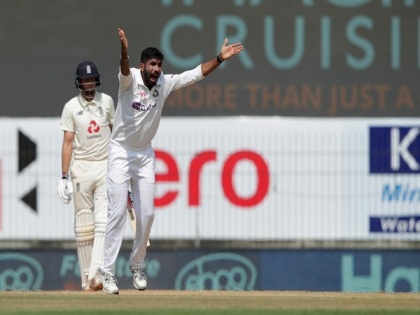 Ind vs Eng, 1st Test: Visitors extend lead to 360 runs despite losing five wickets | Ind vs Eng, 1st Test: Visitors extend lead to 360 runs despite losing five wickets