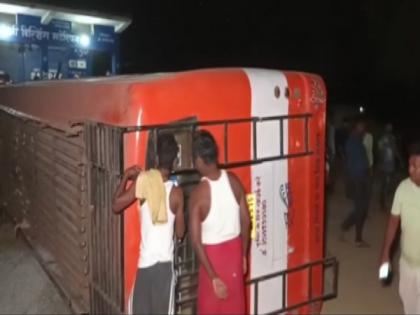 UP: Six killed, several injured in road mishap in Deoria | UP: Six killed, several injured in road mishap in Deoria UP: Six killed, several injured in road mishap in Deoria | UP: Six killed, several injured in road mishap in Deoria