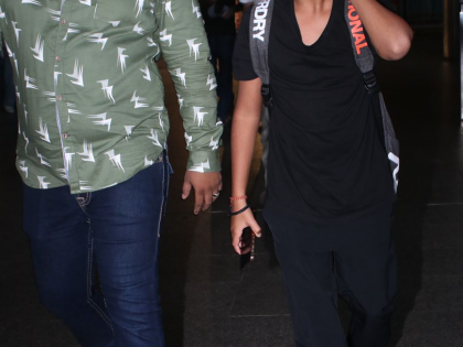 Ajay, Kajol's son Yug makes rare appearance at airport | Ajay, Kajol's son Yug makes rare appearance at airport Ajay, Kajol's son Yug makes rare appearance at airport | Ajay, Kajol's son Yug makes rare appearance at airport