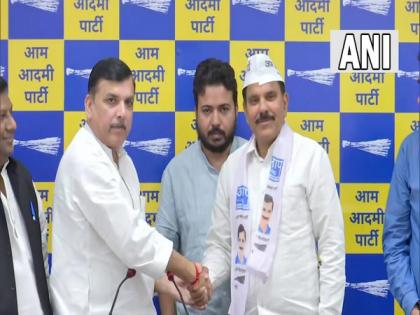 Former J-K Minister Harshdev Singh, 4 other NPP leaders join AAP | Former J-K Minister Harshdev Singh, 4 other NPP leaders join AAP