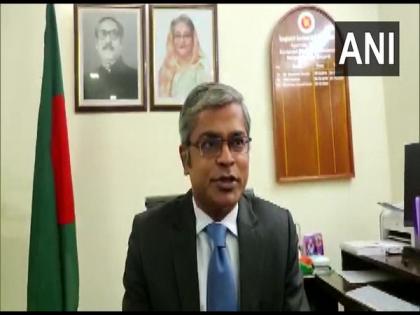 Bangladesh PM sends 300 kgs of Haribhanga mangoes to Tripura CM | Bangladesh PM sends 300 kgs of Haribhanga mangoes to Tripura CM Bangladesh PM sends 300 kgs of Haribhanga mangoes to Tripura CM | Bangladesh PM sends 300 kgs of Haribhanga mangoes to Tripura CM