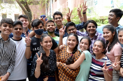 CBSE Class 12 result: 97.85% pass in TN region, girls outshine boys | CBSE Class 12 result: 97.85% pass in TN region, girls outshine boys CBSE Class 12 result: 97.85% pass in TN region, girls outshine boys | CBSE Class 12 result: 97.85% pass in TN region, girls outshine boys
