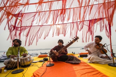 Mahindra Kabira 2021 opens with musical extravaganza in Varanasi | Mahindra Kabira 2021 opens with musical extravaganza in Varanasi