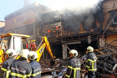 Mumbai hardware shop gutted in fire, 2 killed in sleep | Mumbai hardware shop gutted in fire, 2 killed in sleep