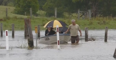 Flood warnings issued for E. Australian coastline | Flood warnings issued for E. Australian coastline