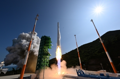S.Korea confirms indigenous space rocket's satellite orbit deployment capability | S.Korea confirms indigenous space rocket's satellite orbit deployment capability