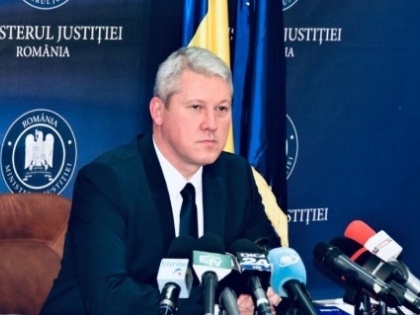 Romanian President names interim PM | Romanian President names interim PM