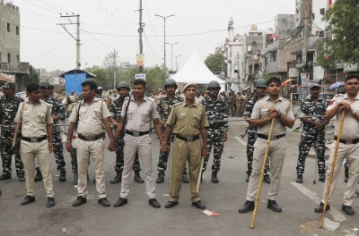 Heavy police deployment in Delhi's Jahangirpuri after permission for yatra denied | Heavy police deployment in Delhi's Jahangirpuri after permission for yatra denied