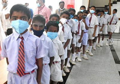 Covid fear: Masks made mandatory in K'taka, new guidelines released | Covid fear: Masks made mandatory in K'taka, new guidelines released