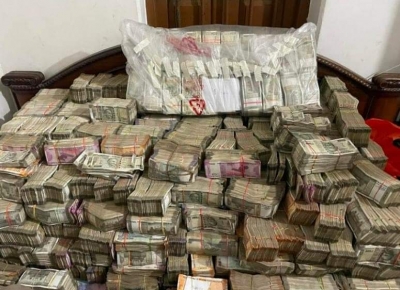 Kolkata: ED seizes Rs 17.32 crore in mobile gaming app fraud after 13 hrs of counting | Kolkata: ED seizes Rs 17.32 crore in mobile gaming app fraud after 13 hrs of counting