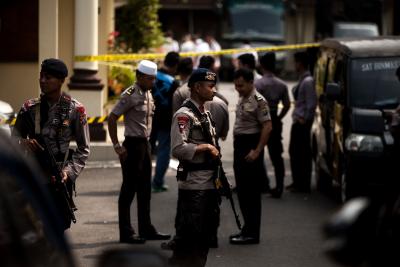 14 hurt in suspected suicide bombing outside Indonesia church | 14 hurt in suspected suicide bombing outside Indonesia church
