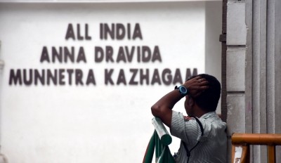 AIADMK district secretaries meet to discuss on Annamalai remarks against Jaya | AIADMK district secretaries meet to discuss on Annamalai remarks against Jaya