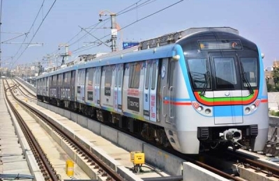 Hyderabad Metro introduces ozone-based sanitisation of coaches | Hyderabad Metro introduces ozone-based sanitisation of coaches Hyderabad Metro introduces ozone-based sanitisation of coaches | Hyderabad Metro introduces ozone-based sanitisation of coaches