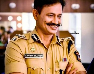 Pune: Wanted killers fire at team led by Police Commissioner | Pune: Wanted killers fire at team led by Police Commissioner Pune: Wanted killers fire at team led by Police Commissioner | Pune: Wanted killers fire at team led by Police Commissioner