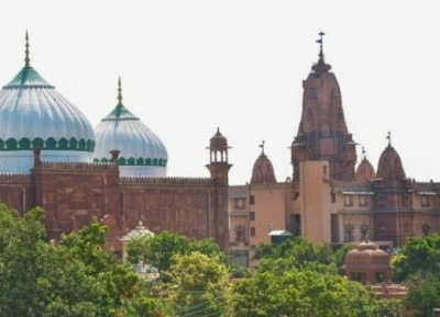 SC declines to stay Allahabad HC order upholding maintainability of civil suits in Krishna Janmabhoomi dispute | SC declines to stay Allahabad HC order upholding maintainability of civil suits in Krishna Janmabhoomi dispute SC declines to stay Allahabad HC order upholding maintainability of civil suits in Krishna Janmabhoomi dispute | SC declines to stay Allahabad HC order upholding maintainability of civil suits in Krishna Janmabhoomi dispute