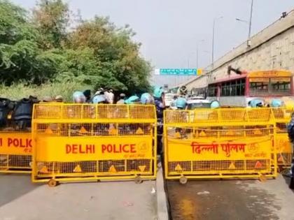 Heavy police deployment on Delhi borders, khap & farmers' leaders detained | Heavy police deployment on Delhi borders, khap & farmers' leaders detained