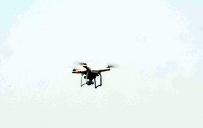 Pak to use drones to bomb security establishments near Jammu border: BSF | Pak to use drones to bomb security establishments near Jammu border: BSF
