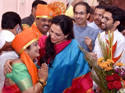 In maiden Saamana edit, Rashmi Thackeray attacks BJP | In maiden Saamana edit, Rashmi Thackeray attacks BJP