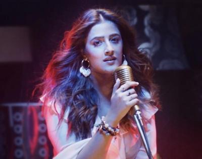 Nupur Sanon gives 'Veer-Zara' touch to her grocery shopping amid COVID-19 | Nupur Sanon gives 'Veer-Zara' touch to her grocery shopping amid COVID-19