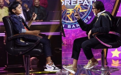 Big B teaches 'KBC 14' contestant how to whistle | Big B teaches 'KBC 14' contestant how to whistle