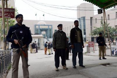 4 policemen killed in militant attack in Pakistan | 4 policemen killed in militant attack in Pakistan